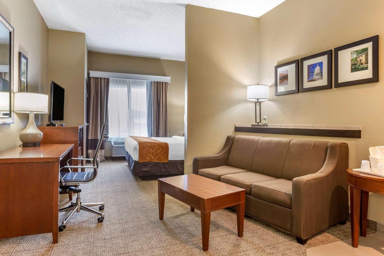 คอมฟอร์ต สวีท โจนส์โบโร ยูนิเวอร์ซิตี้แอเรีย Hotel ภายนอก รูปภาพ