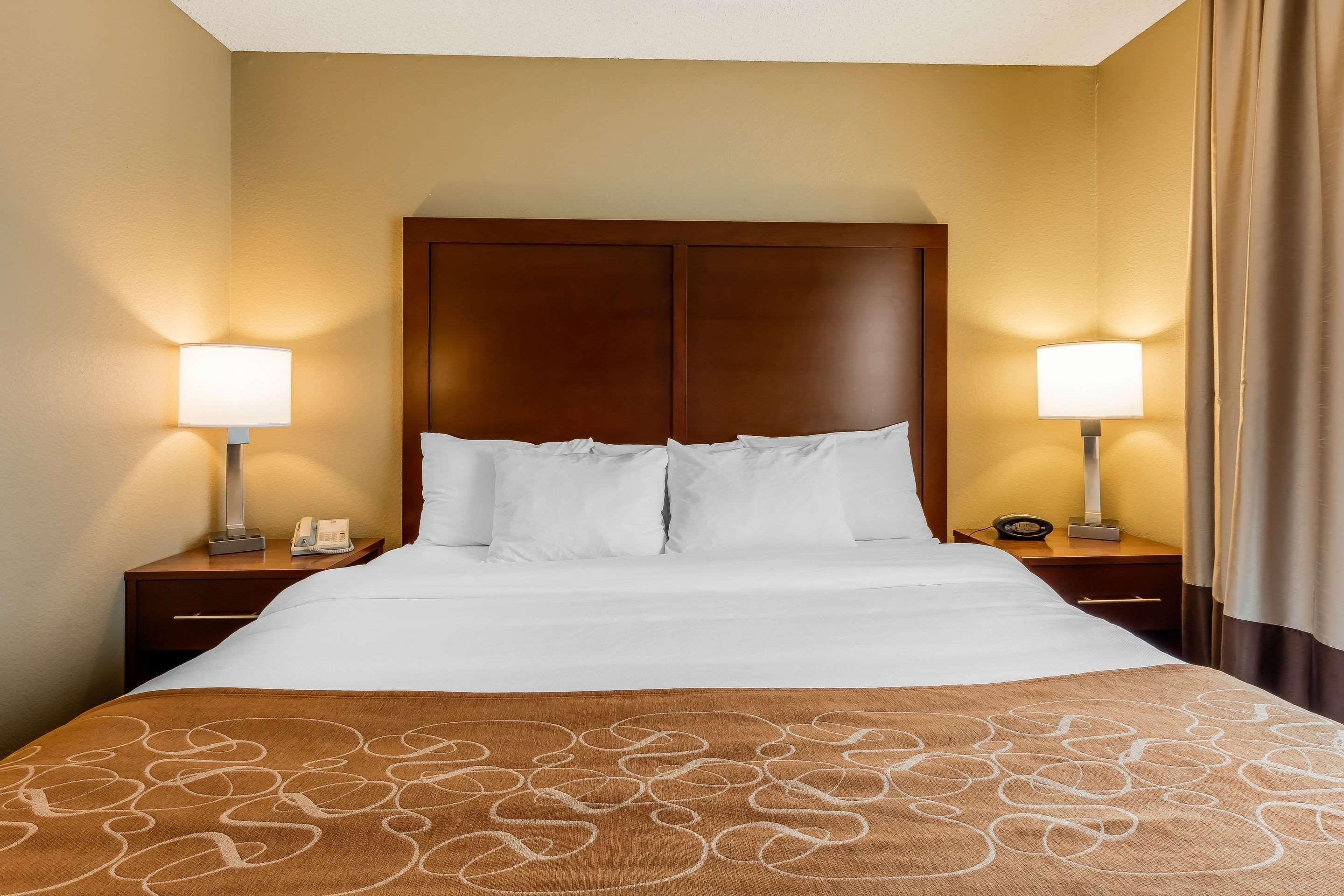 คอมฟอร์ต สวีท โจนส์โบโร ยูนิเวอร์ซิตี้แอเรีย Hotel ภายนอก รูปภาพ